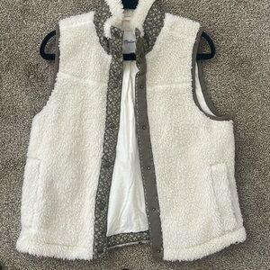 Madewell super cute and soft vest!